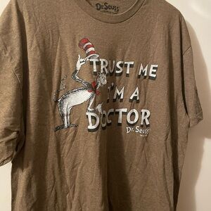 Dr Seuss shirt size xxl